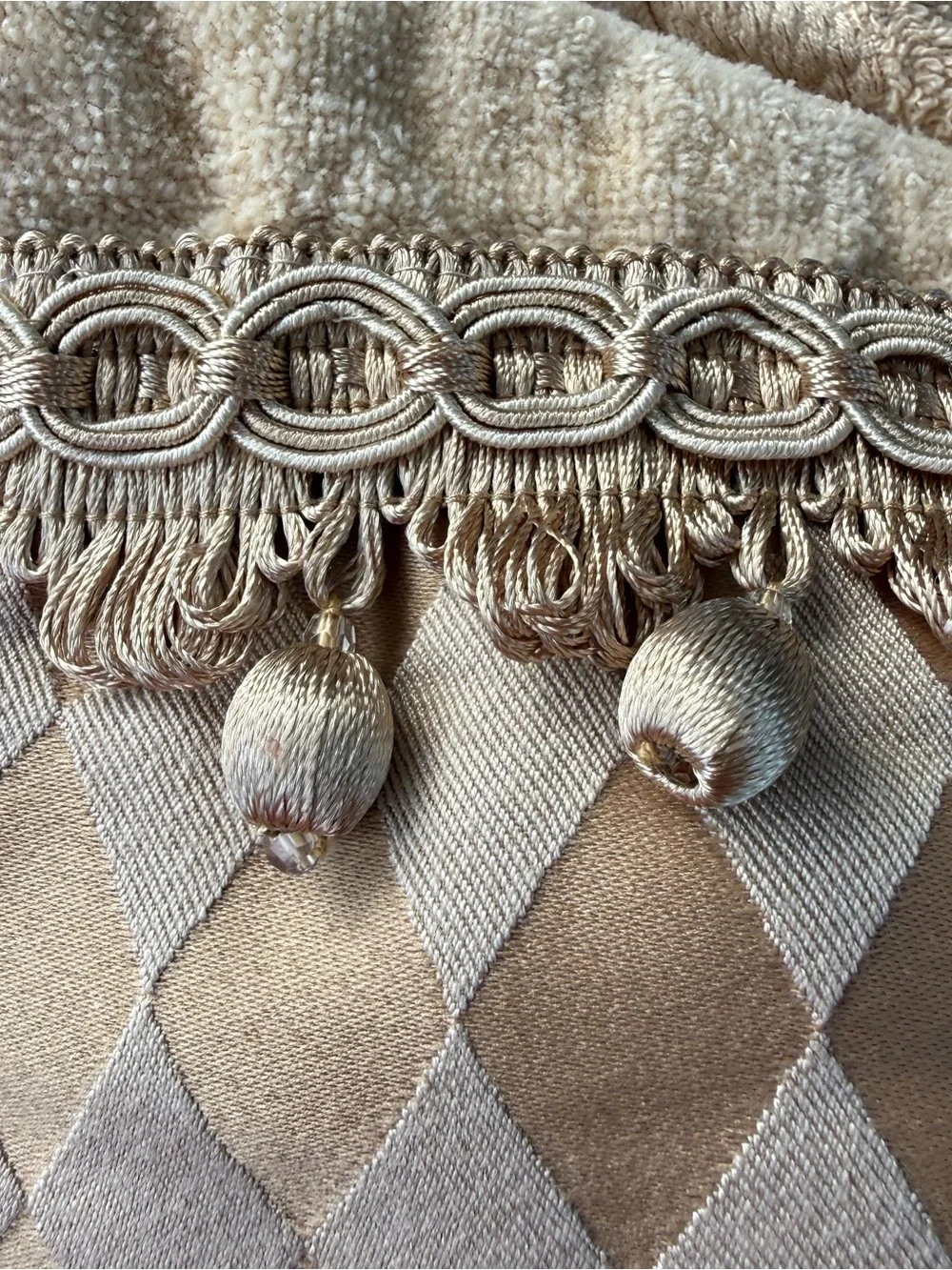 Avanti Tan Beige Gold Tassel Ball Trim Bath Towels 2-Piece Set Lot 100% Cotton
